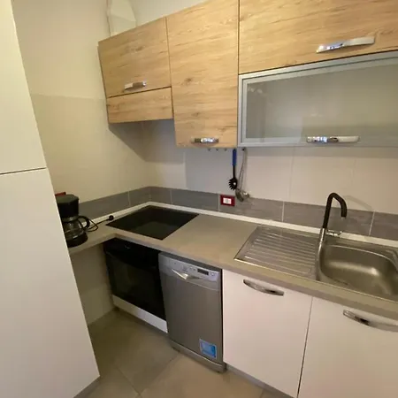 Al Girasole * بسكييرا ديل غاردا